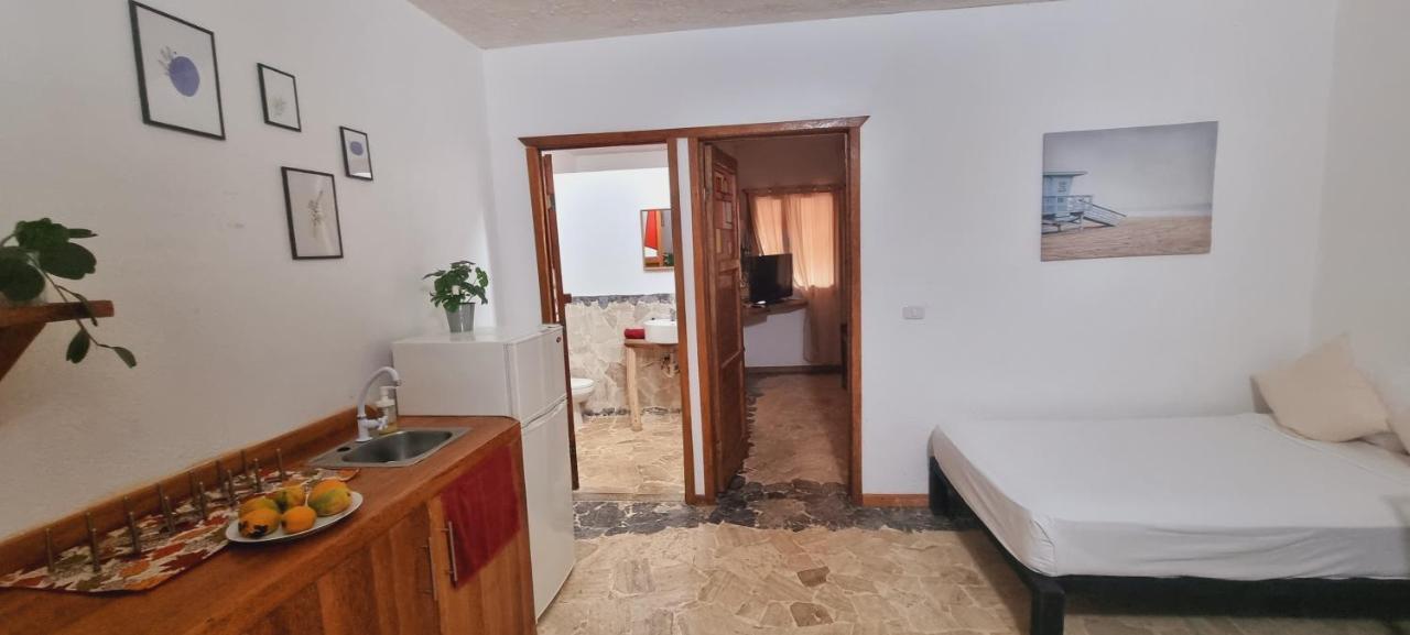 לאס גלראס El Jardin Del Coco, Apartamento 14 - Near La Playita Beach מראה חיצוני תמונה